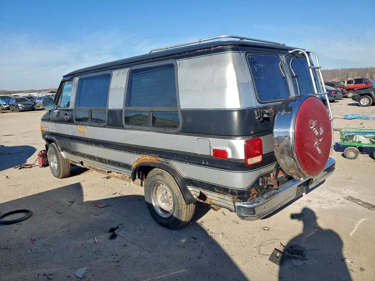 1990 GMC Rally Wagon / Van G2500 - Image 2