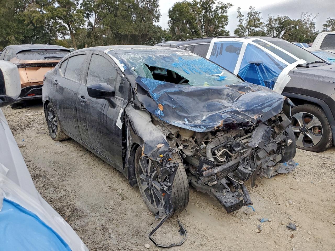 2022 Nissan Versa Sv - Image 4