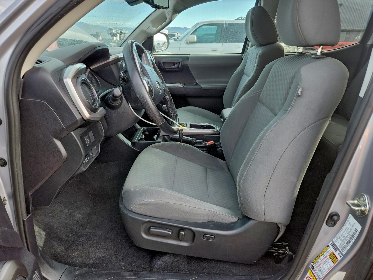 2020 Toyota Tacoma Double Cab - Фото 7