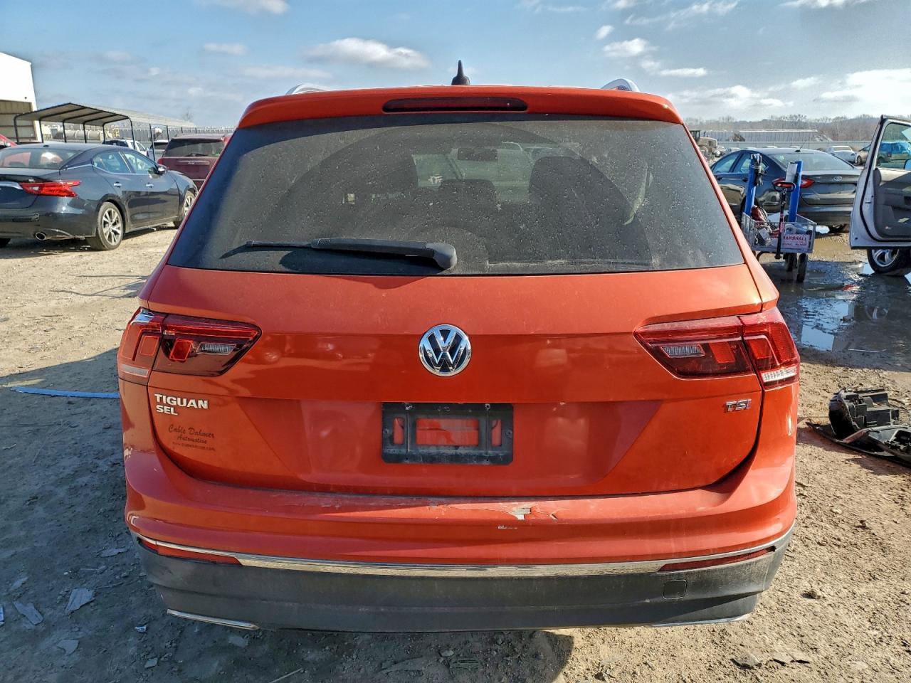 2018 Volkswagen Tiguan - Image 6