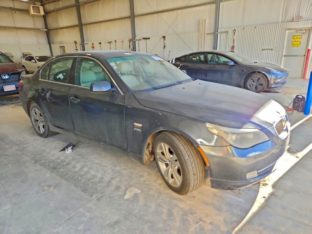 2009 BMW 528 Xi - Фото 4