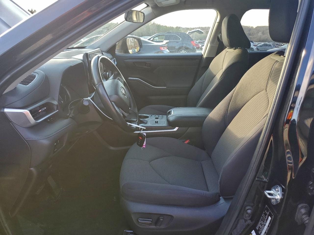 2023 Toyota Highlander L - Фото 7