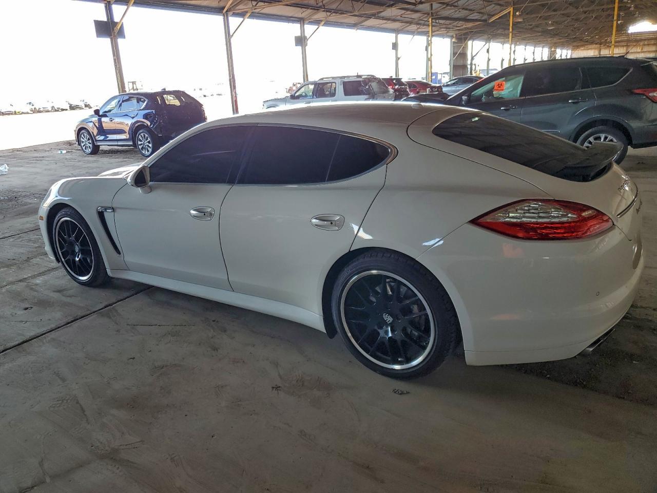 2011 Porsche Panamera S - Фото 2