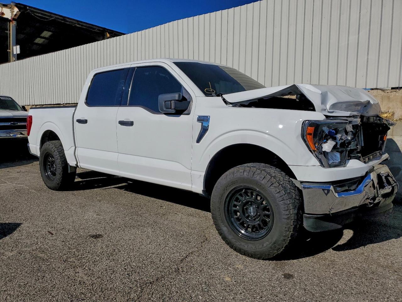 2023 Ford F150 Supercrew - Фото 4