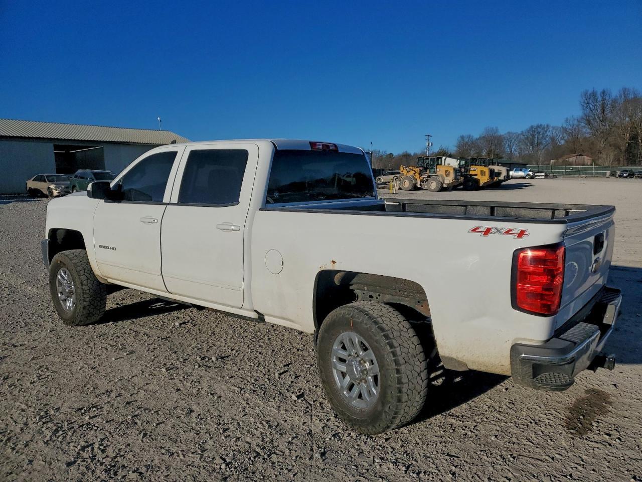 2017 Chevrolet Silverado K2500 Heavy Duty Lt - Image 2