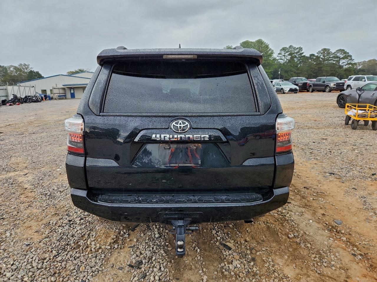 2021 Toyota 4Runner Sr5 - Image 6