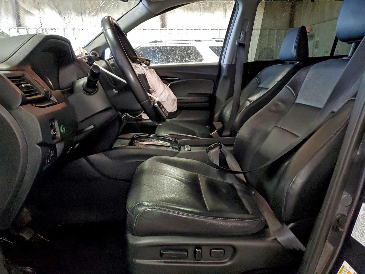 2022 Honda Pilot Touring - Image 7