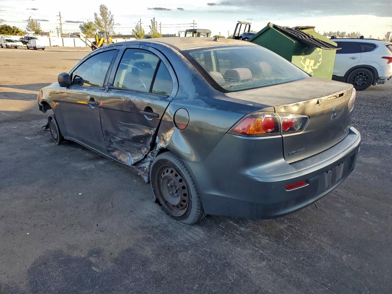 2010 Mitsubishi Lancer De - Фото 2