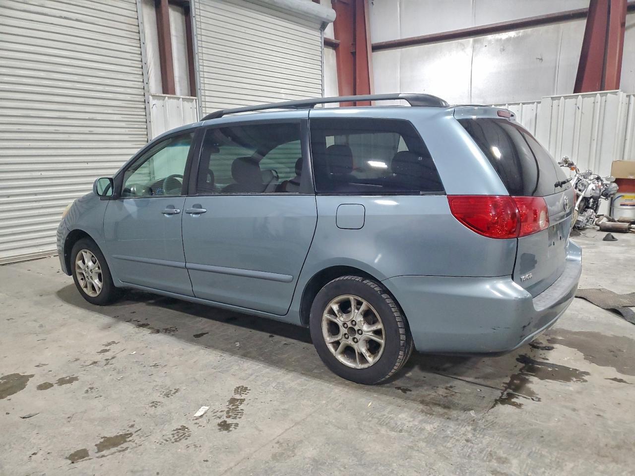 2006 Toyota Sienna Xle - Фото 2