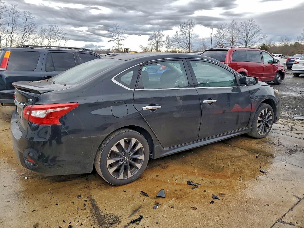 2016 Nissan Sentra S - Image 3