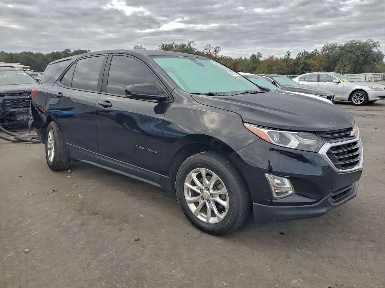 2020 Chevrolet Equinox Ls - Фото 4