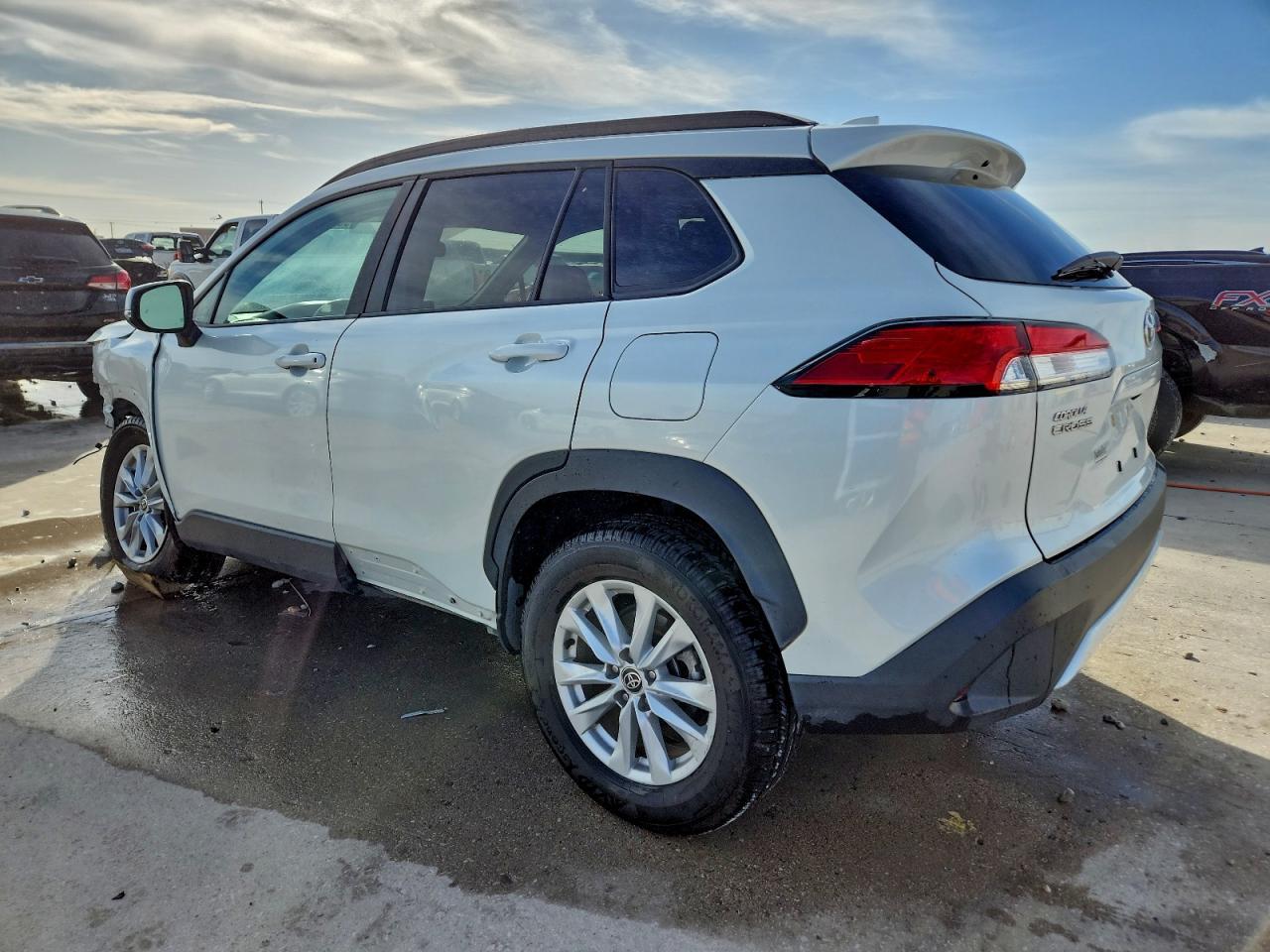 2023 Toyota Corolla Cross Le - Image 2