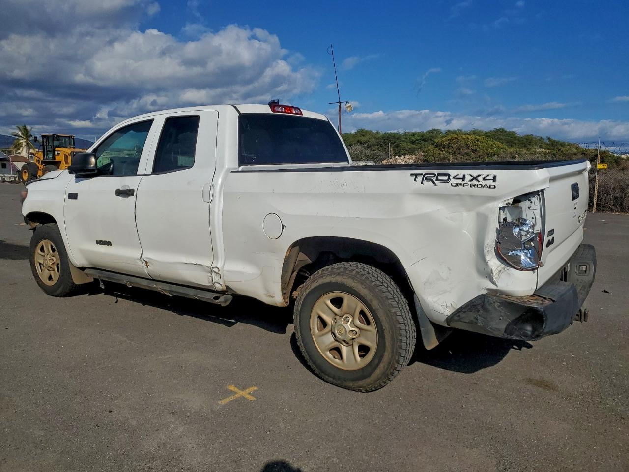 2020 Toyota Tundra Double Cab Sr - Image 2