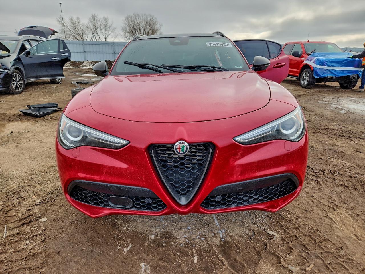 2023 Alfa Romeo Stelvio Ti - Image 5