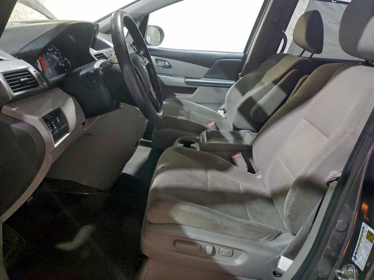 2015 Honda Odyssey Ex - Image 7