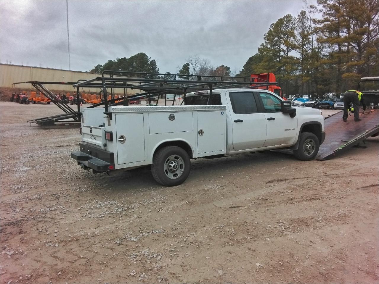 2025 Chevrolet Silverado K2500 Heavy Duty - Фото 3