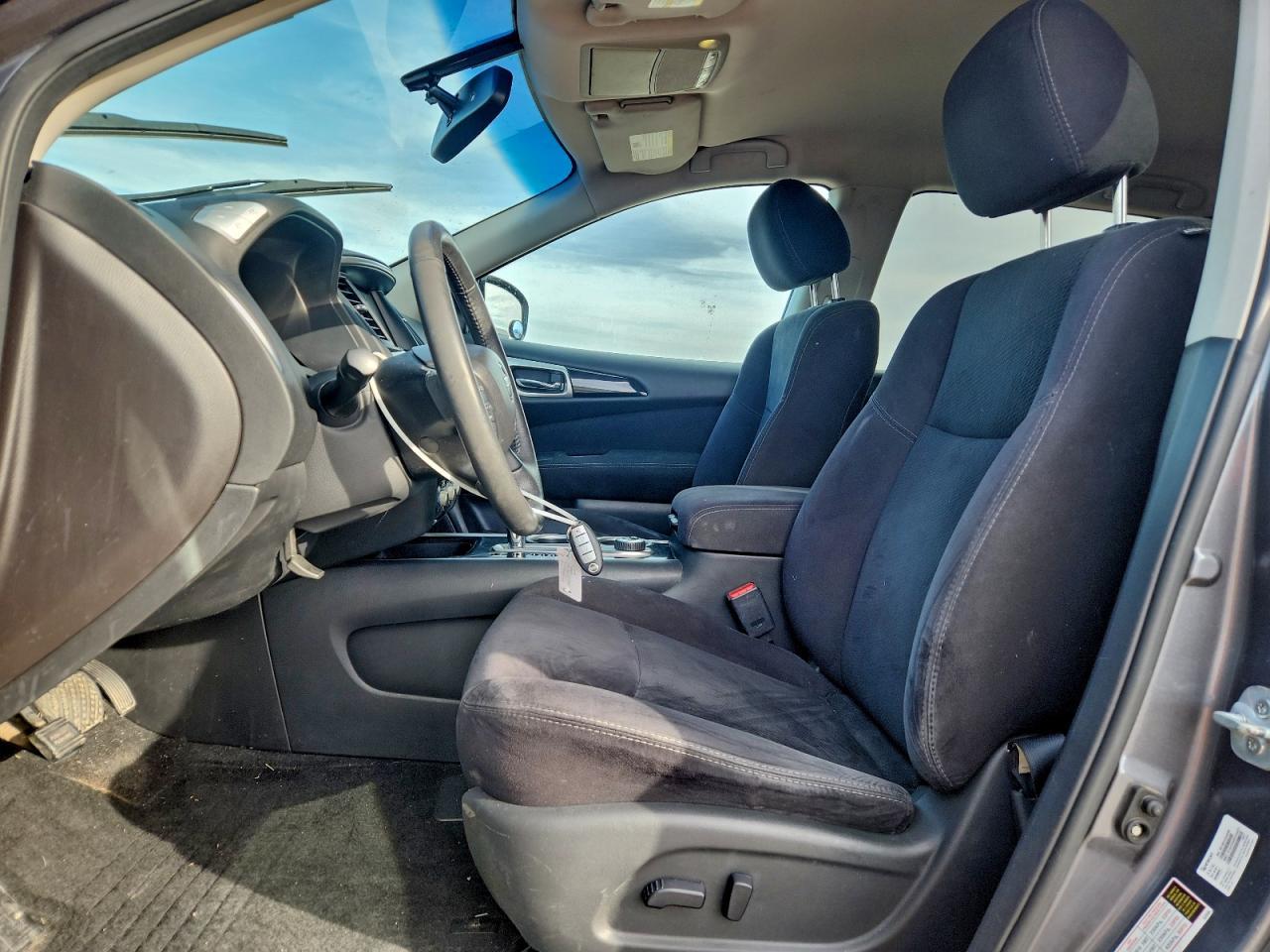 2016 Niss Pathfinder Sv - Image 7