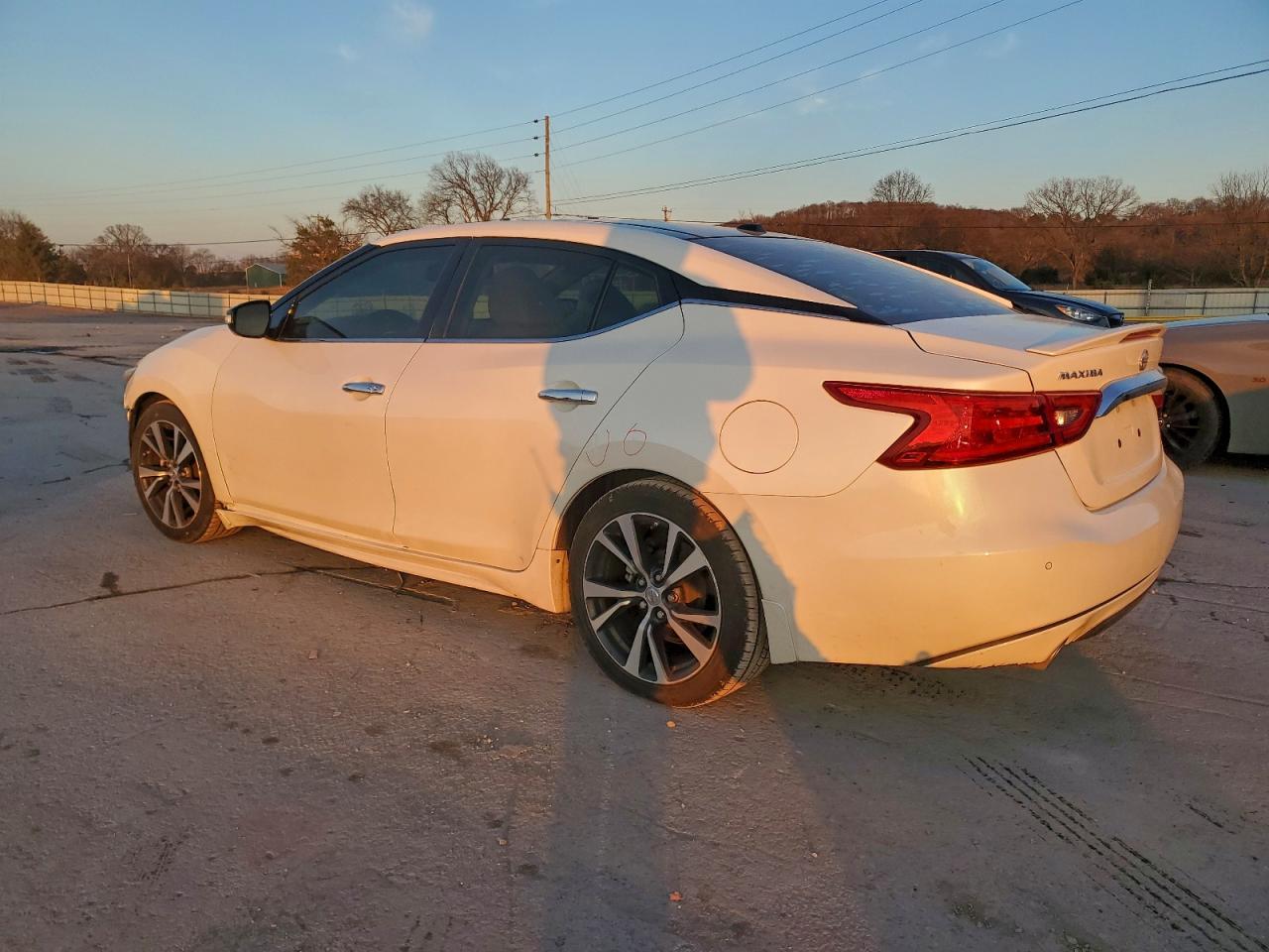 2017 Nissan Maxima 3.5S - Image 2