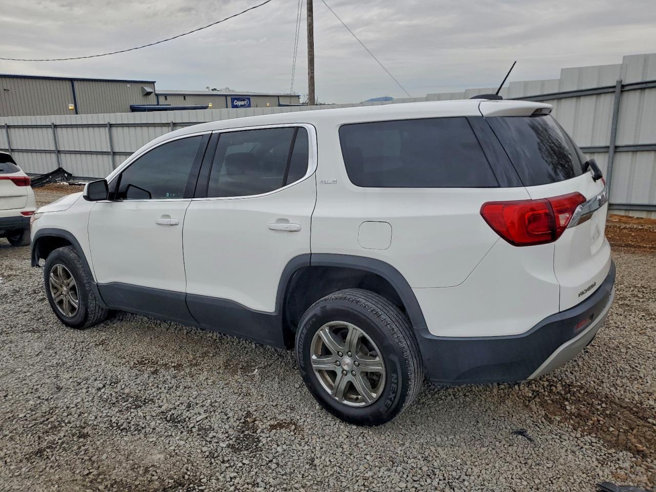 2018 GMC Acadia Sle - Image 2