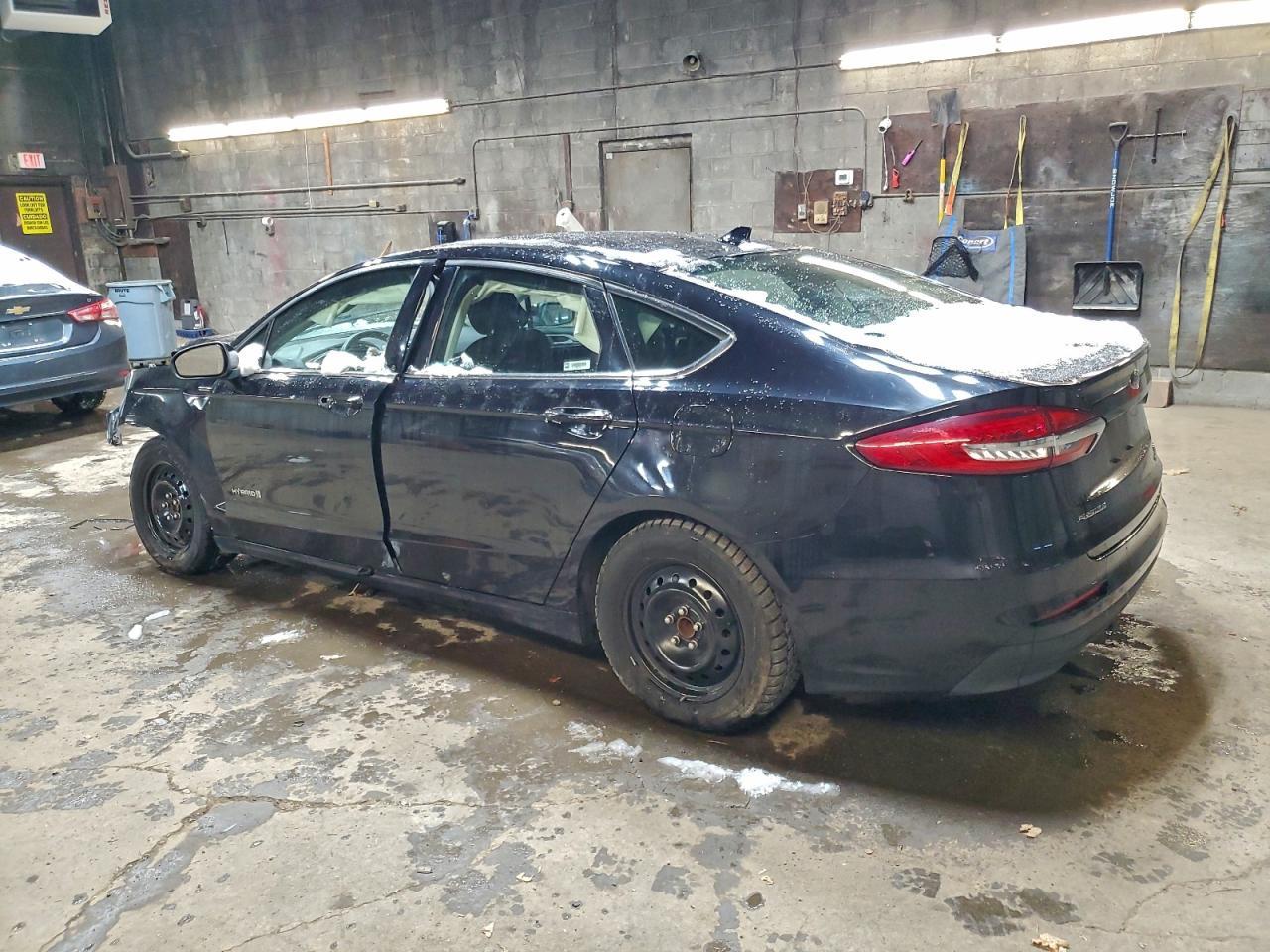2019 Ford Fusion Se - Фото 2