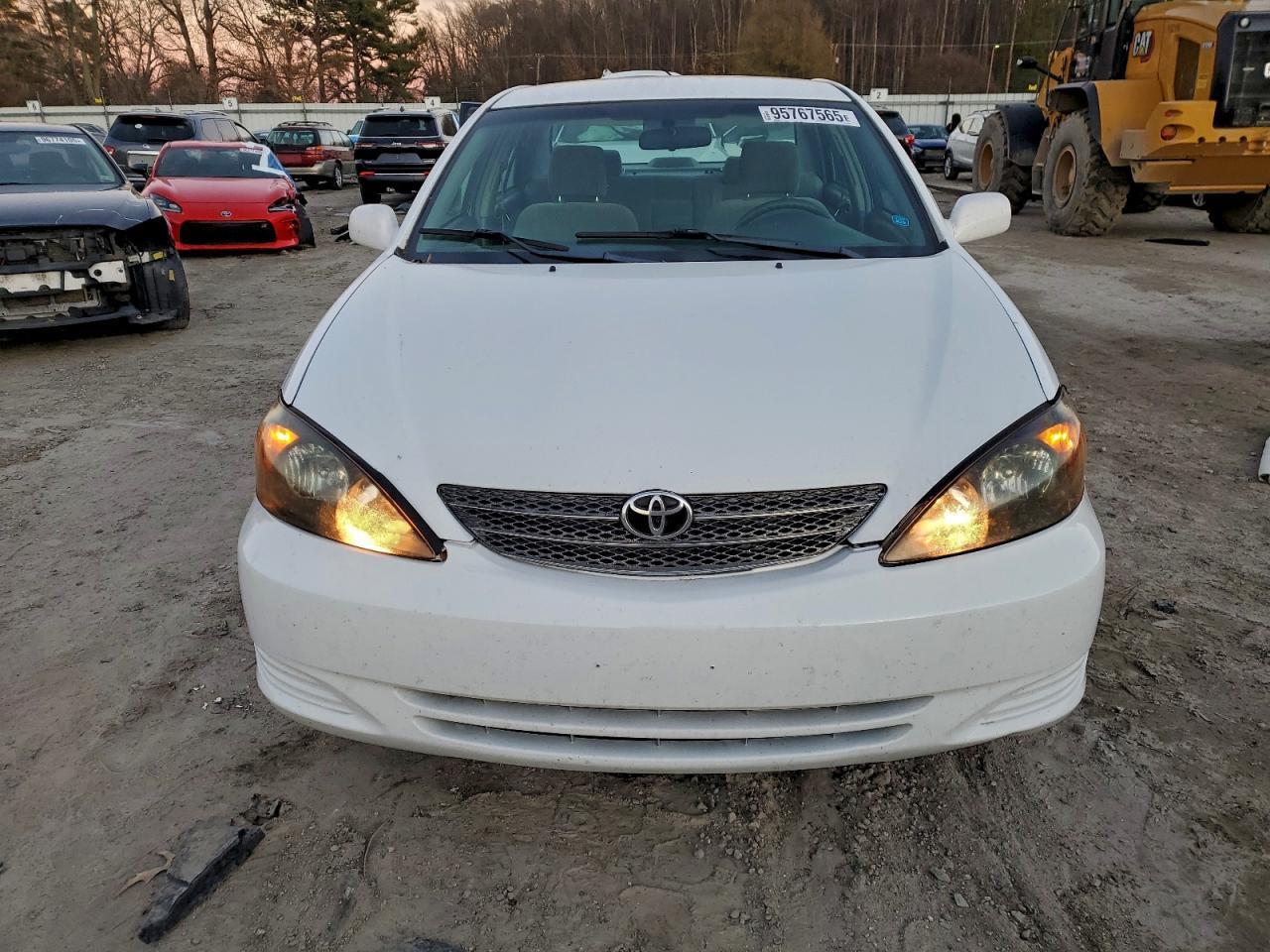 2003 Toyota Camry Le - Фото 5