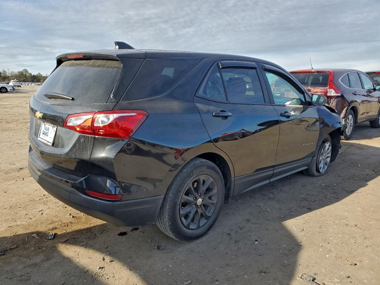 2021 Chevrolet Equinox Ls - Фото 3