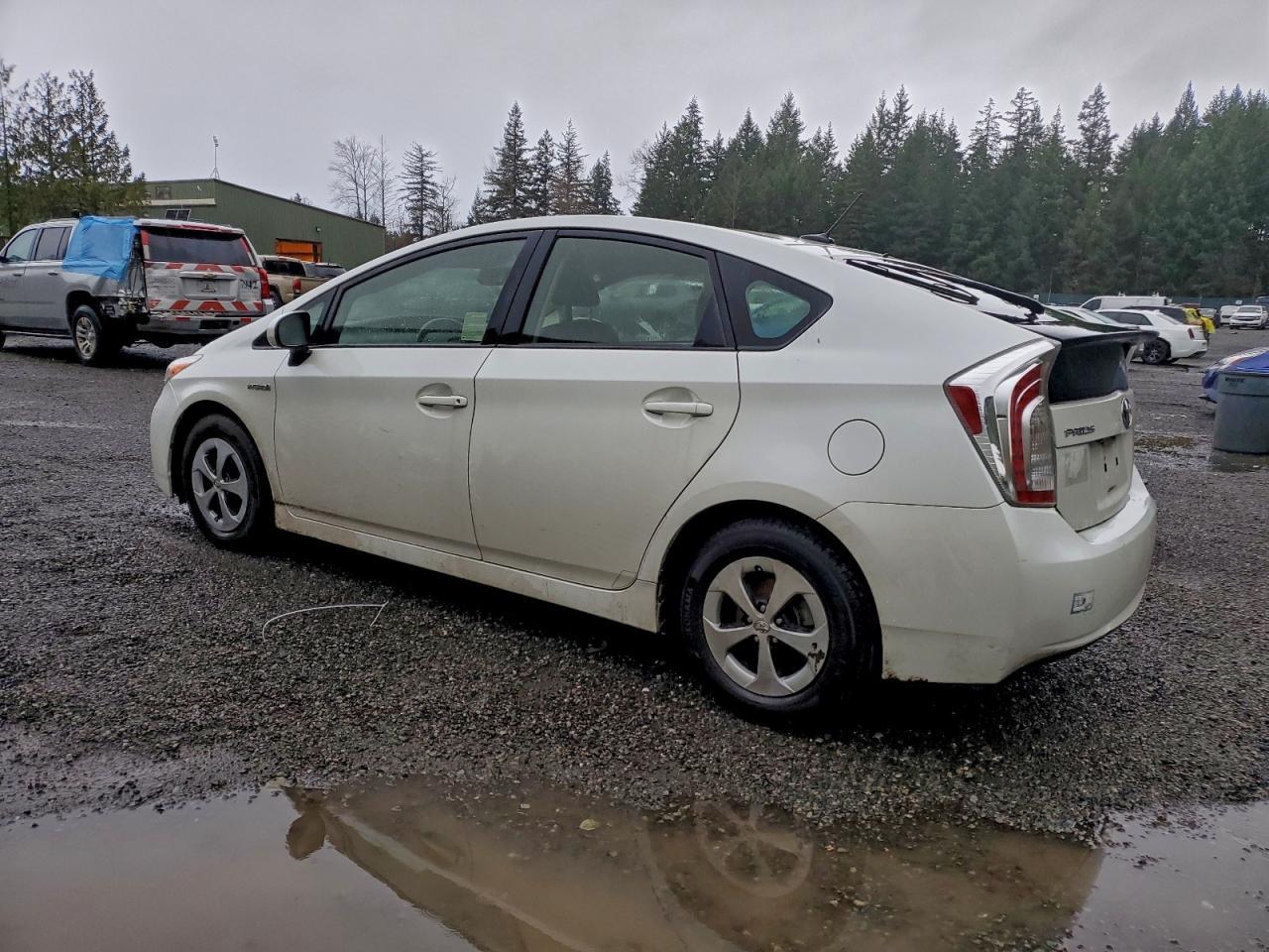 2014 Toyota Prius - Фото 2