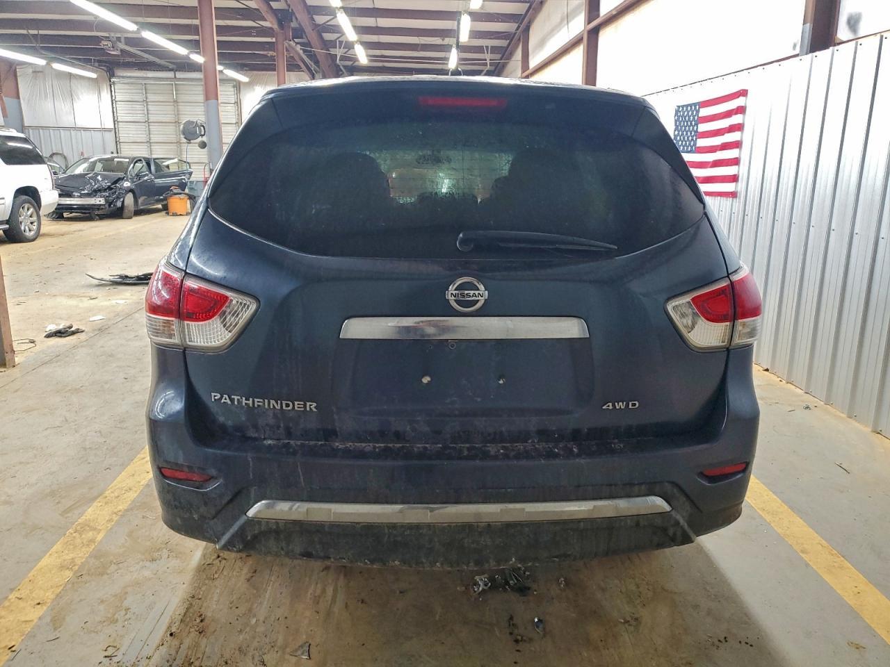 2014 Nissan Pathfinder S - Фото 6