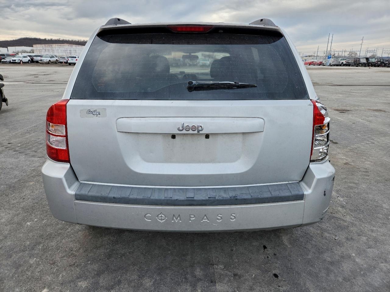 2010 Jeep Compass - Фото 6