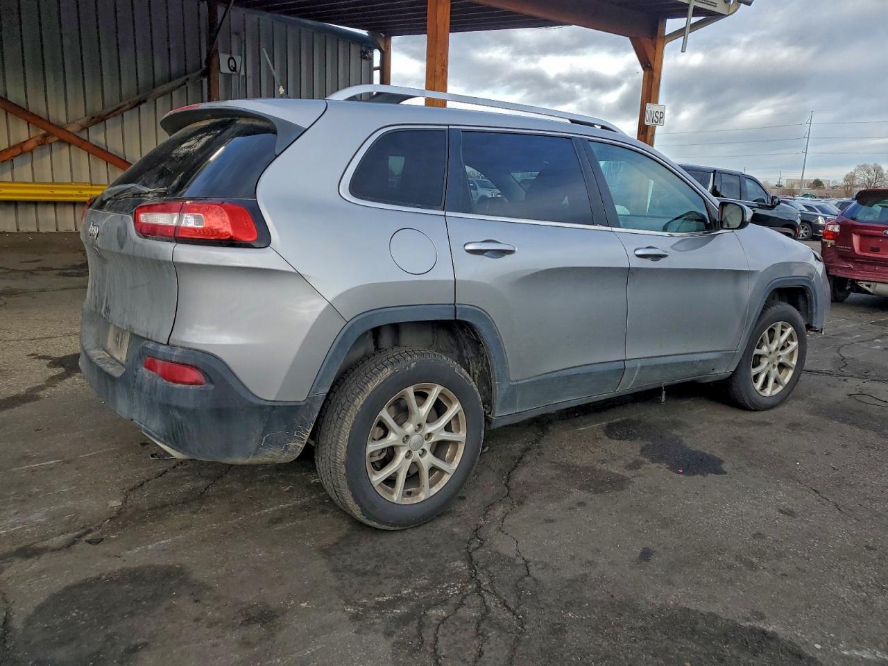 2015 Jeep Cherokee Latitude - Фото 3