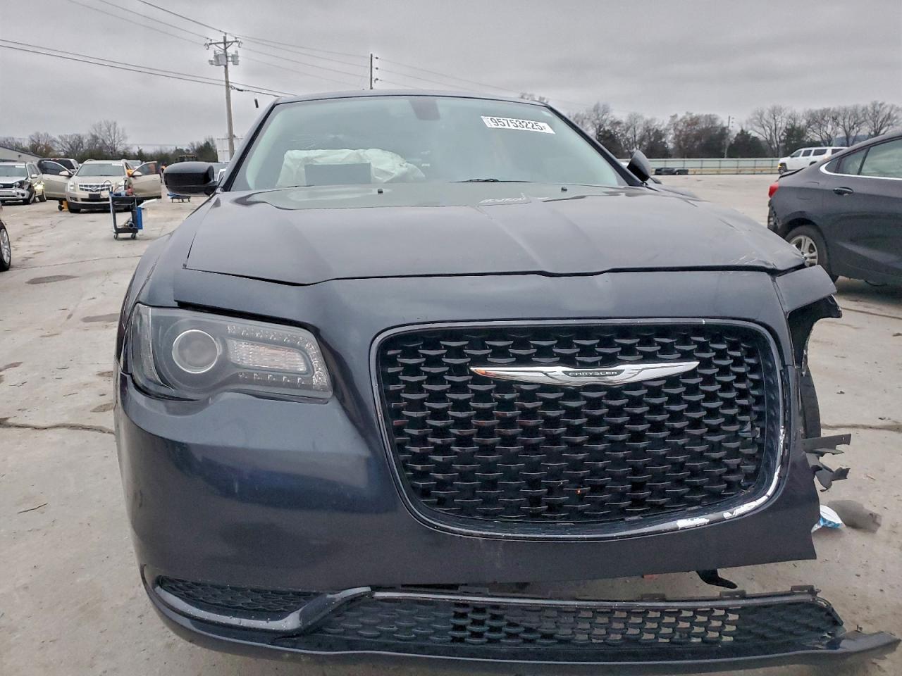 2019 Chrysler 300 Touring - Image 5