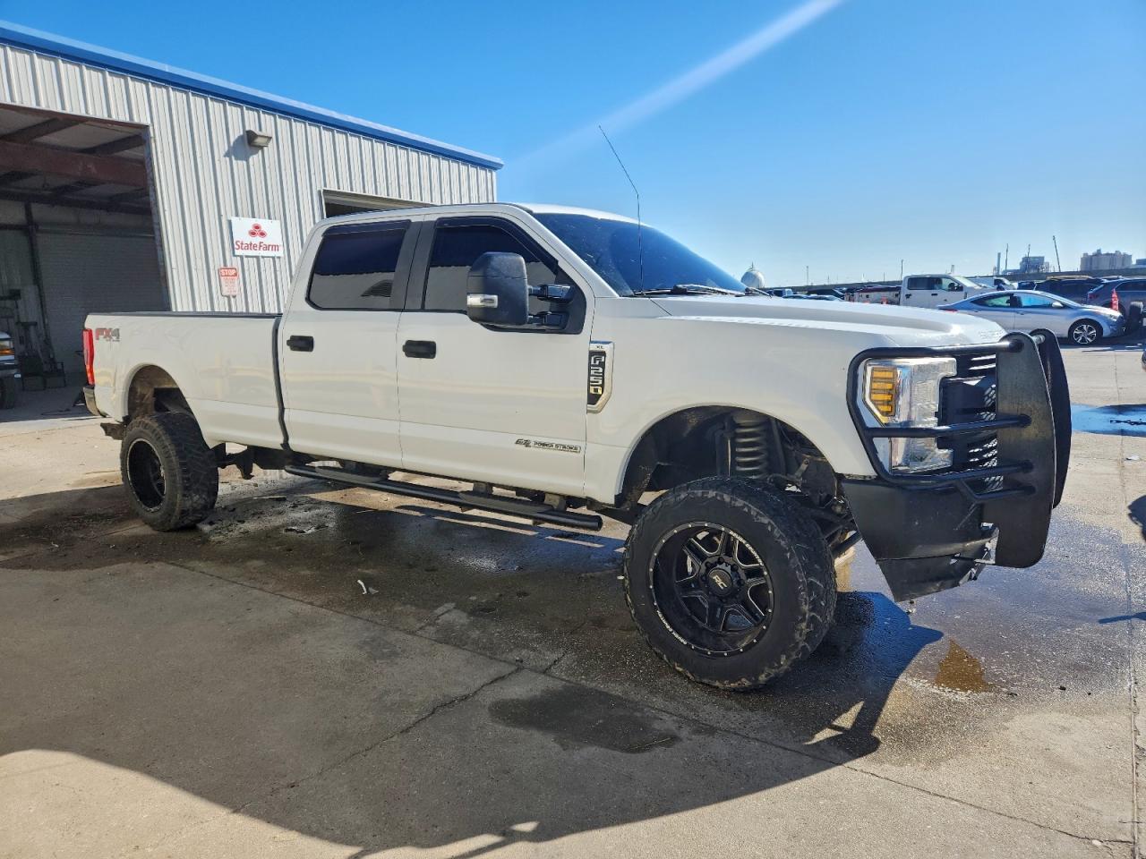 2019 Ford F250 Super Duty - Фото 4