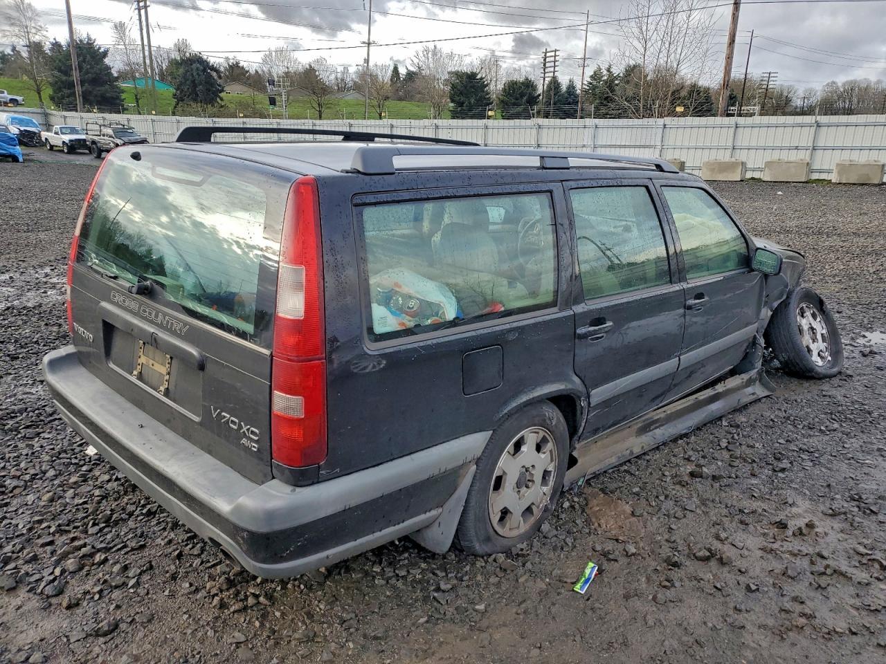 2000 Volvo V70 Xc - Фото 3