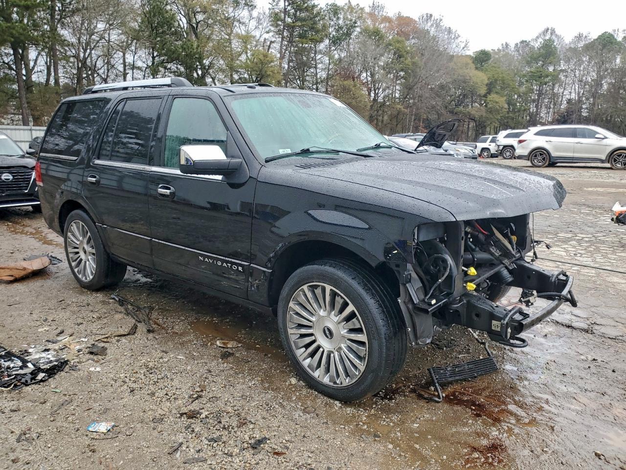 2016 Lincoln Navigator Select - Image 4