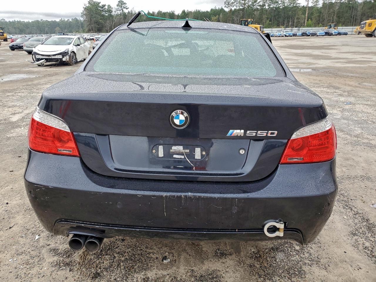 2010 BMW 550 I - Image 6