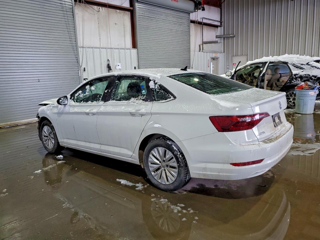 2020 Volkswagen Jetta S - Фото 2