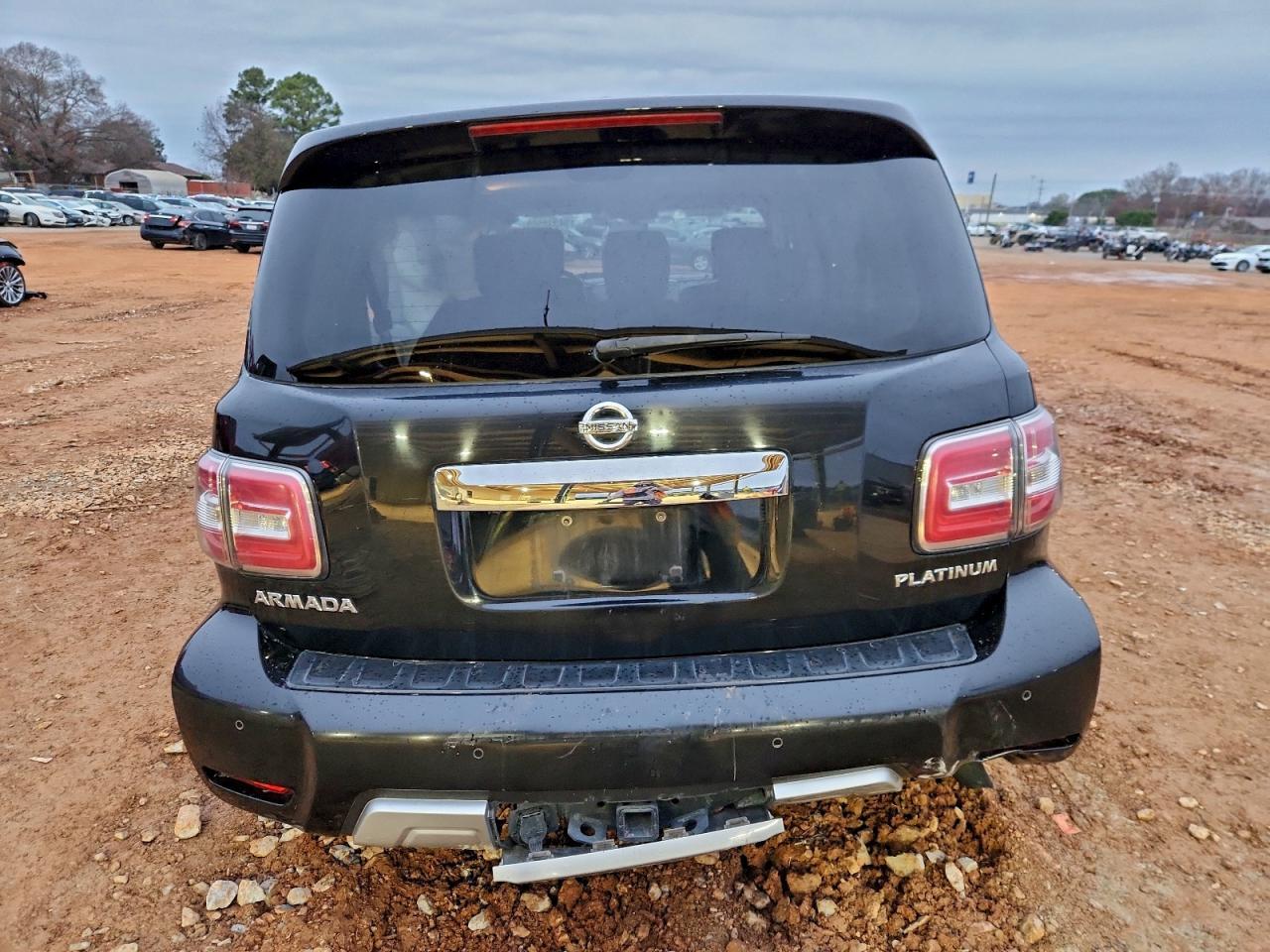 2018 Nissan Armada Sv - Image 6