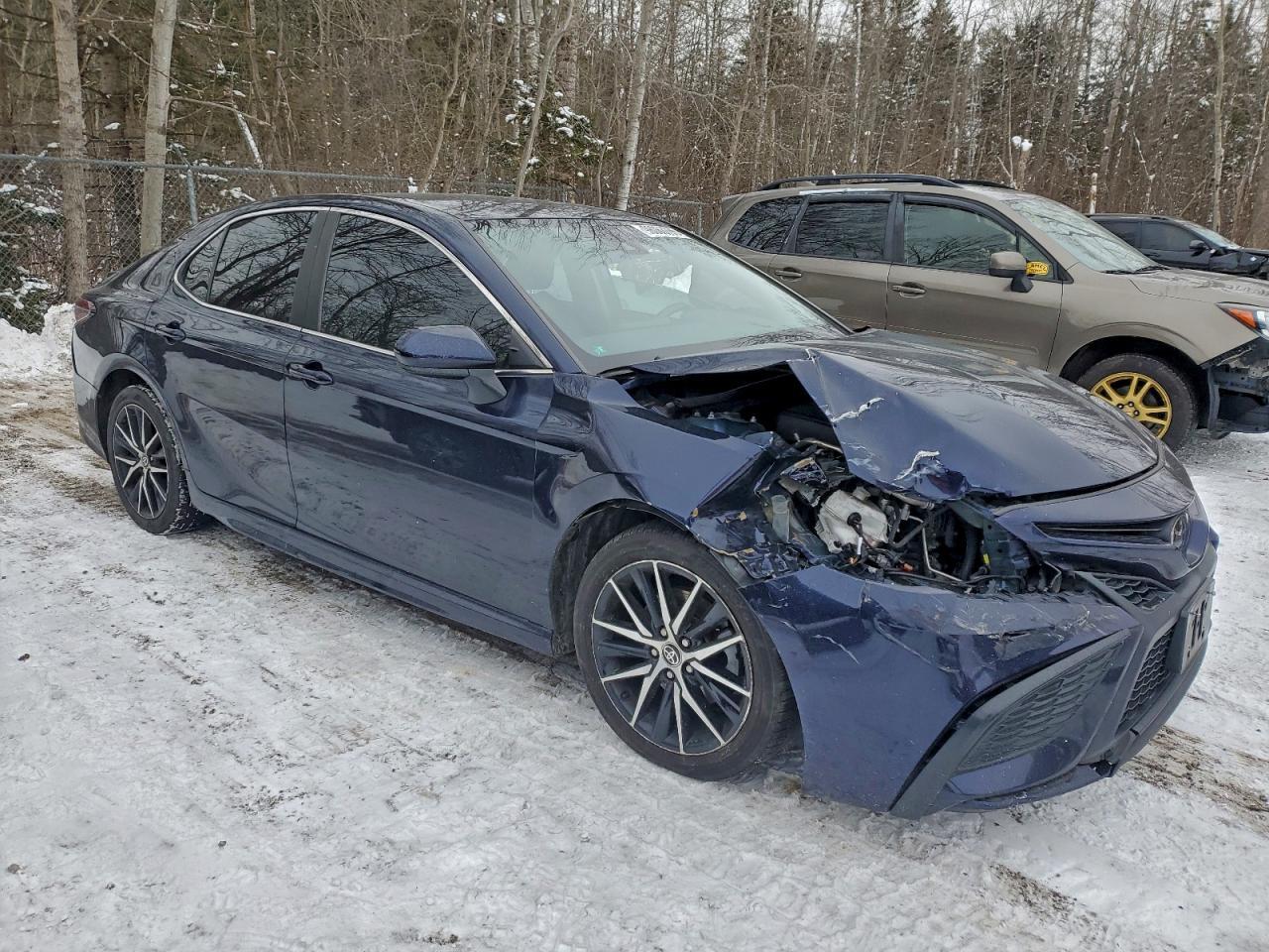 2021 Toyota Camry Se - Фото 4