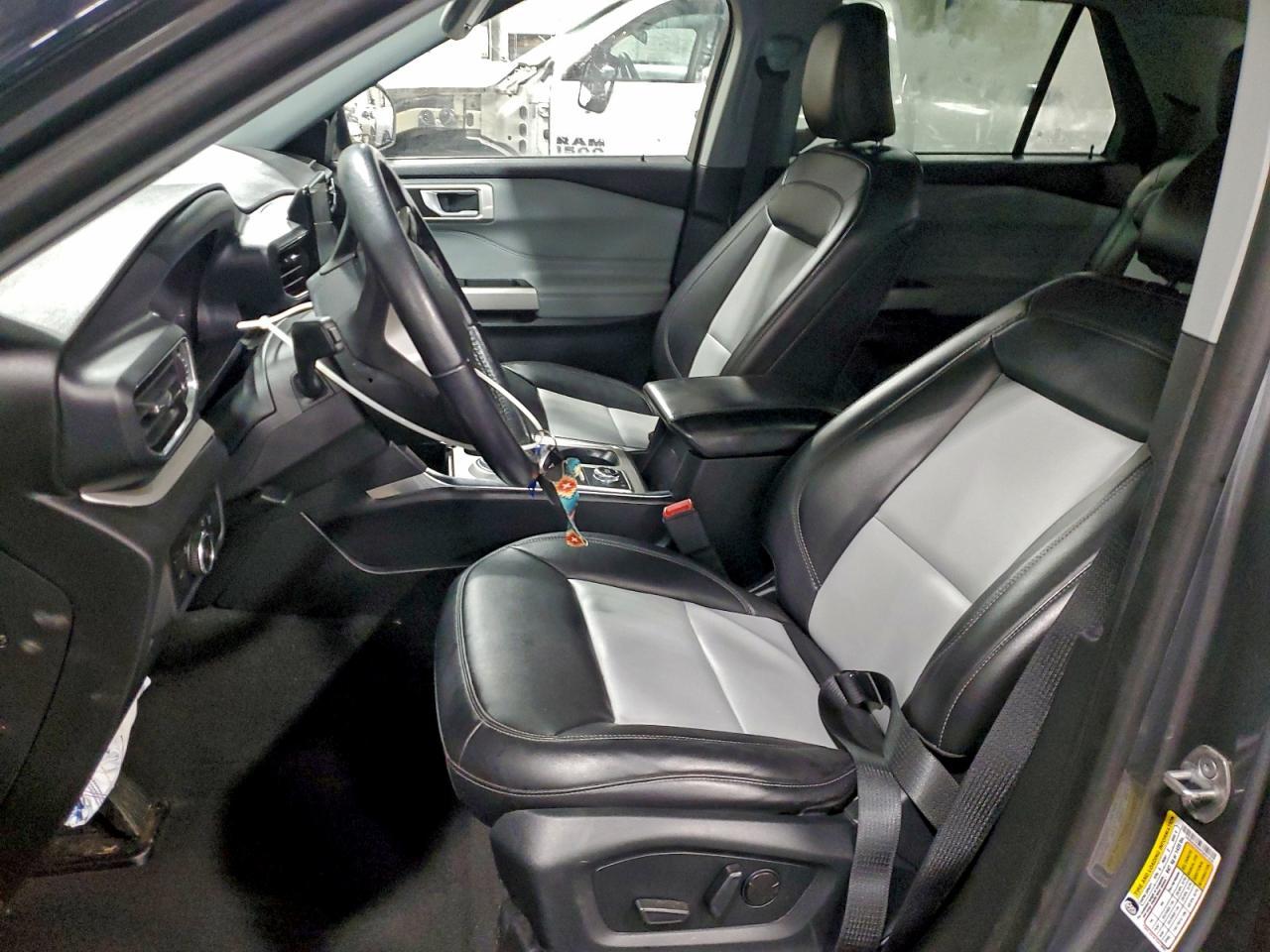 2023 Ford Explorer Xlt - Фото 7