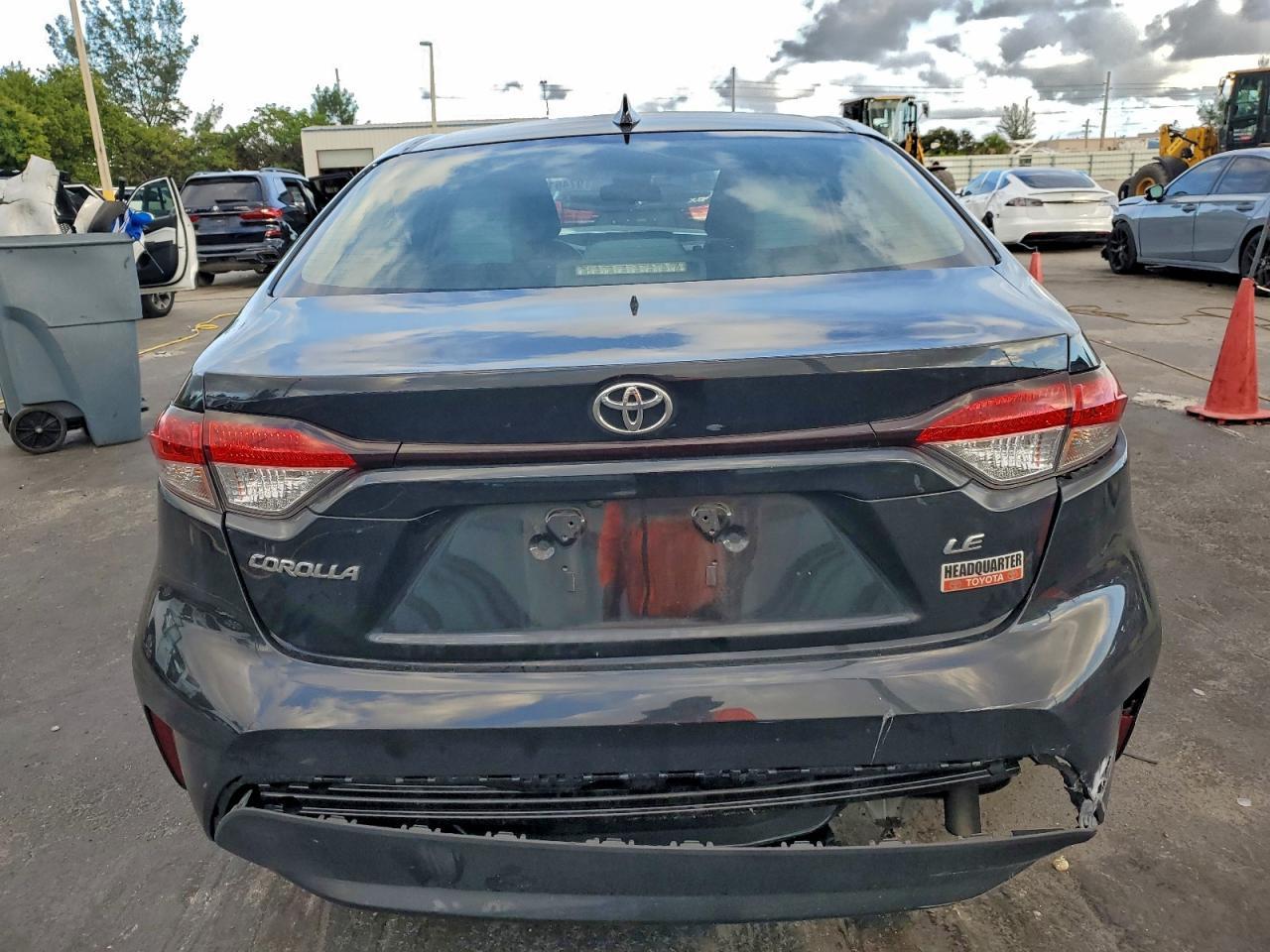 2021 Toyota Corolla Le - Фото 6