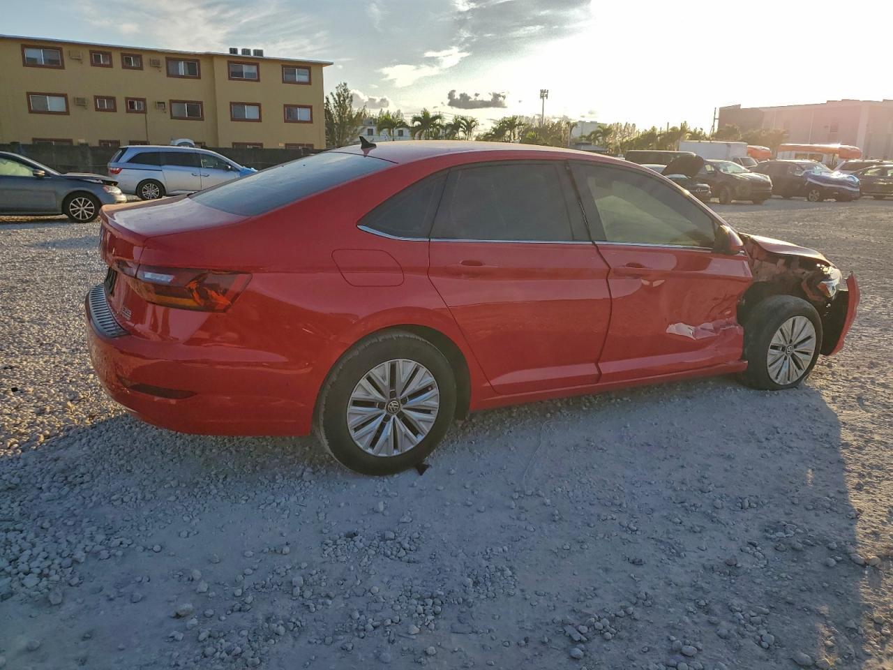2019 Volkswagen Jetta S - Фото 3