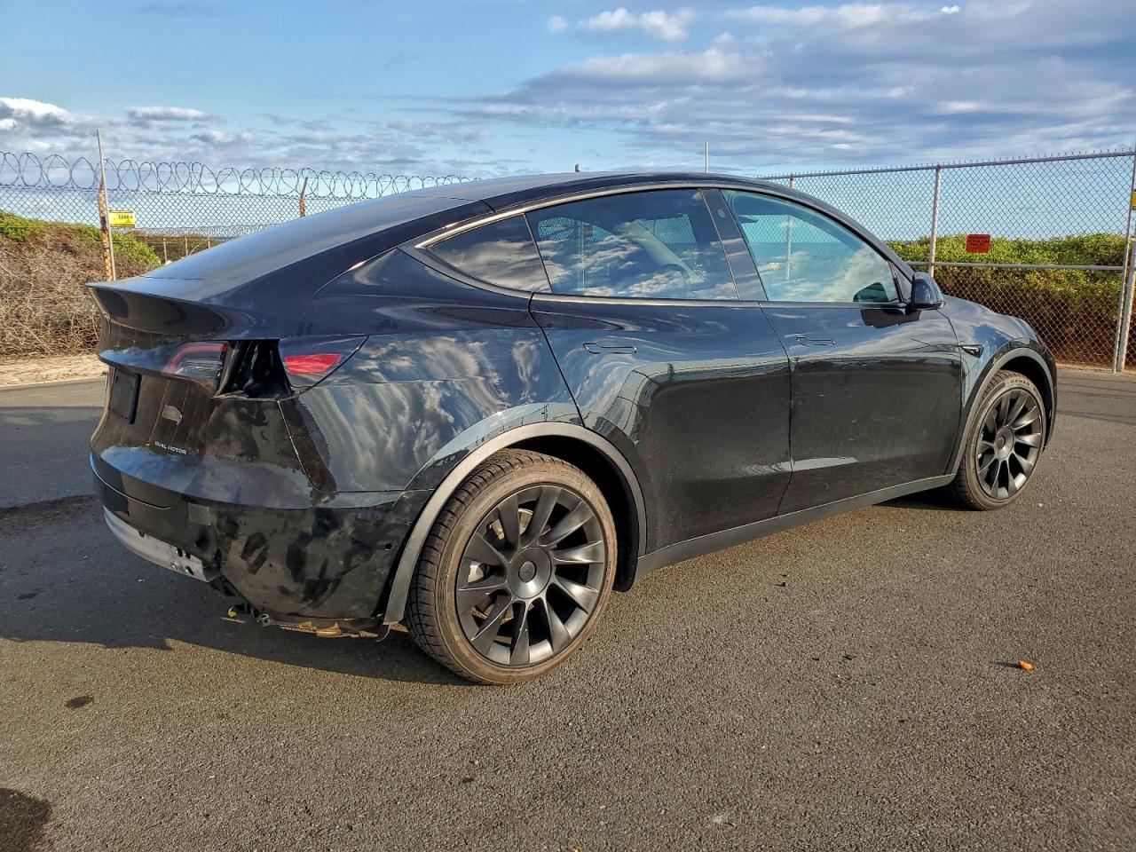2021 Tesla Model Y - Image 3