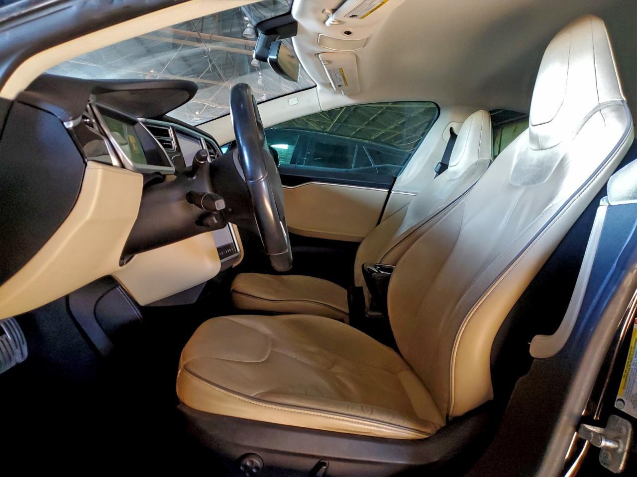 2013 Tesla Model S - Image 7