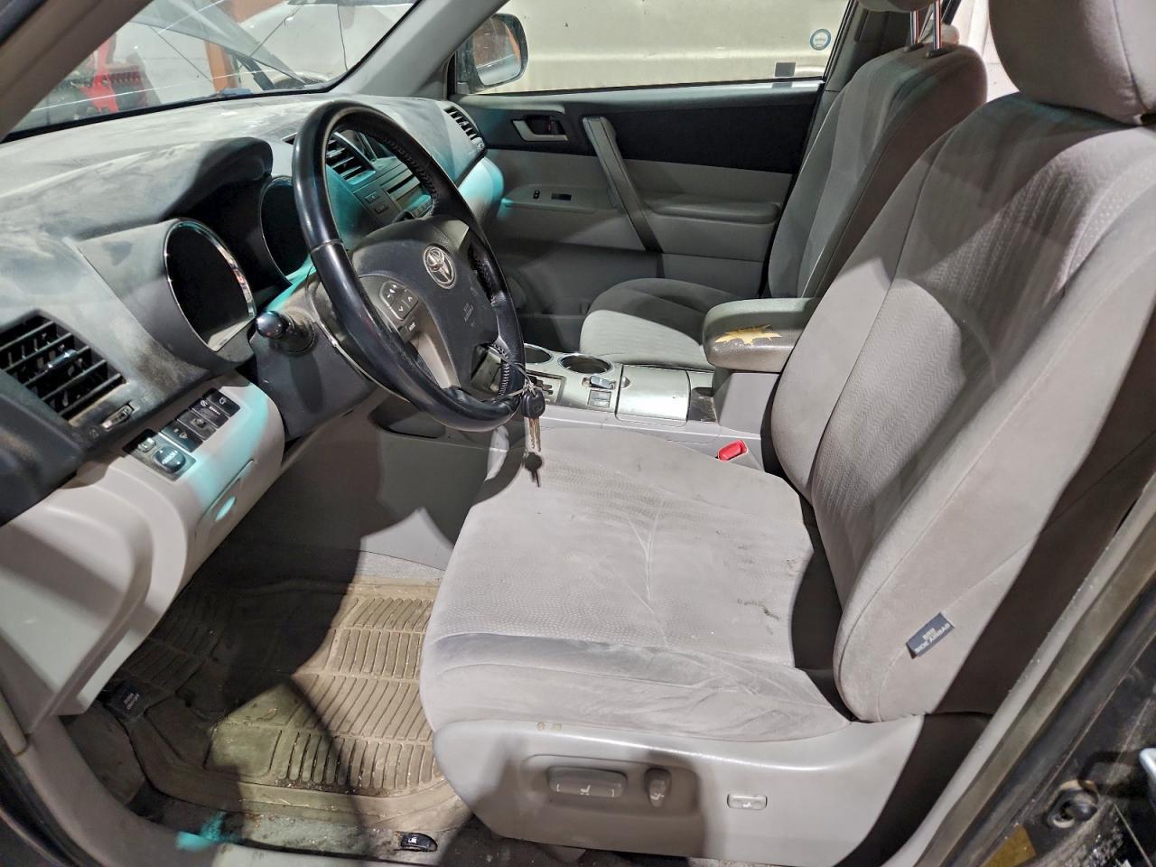 2008 Toyota Highlander Sr5 - Image 7
