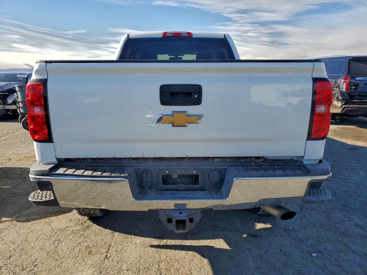 2017 Chevrolet Silverado K2500 Heavy Duty - Фото 6