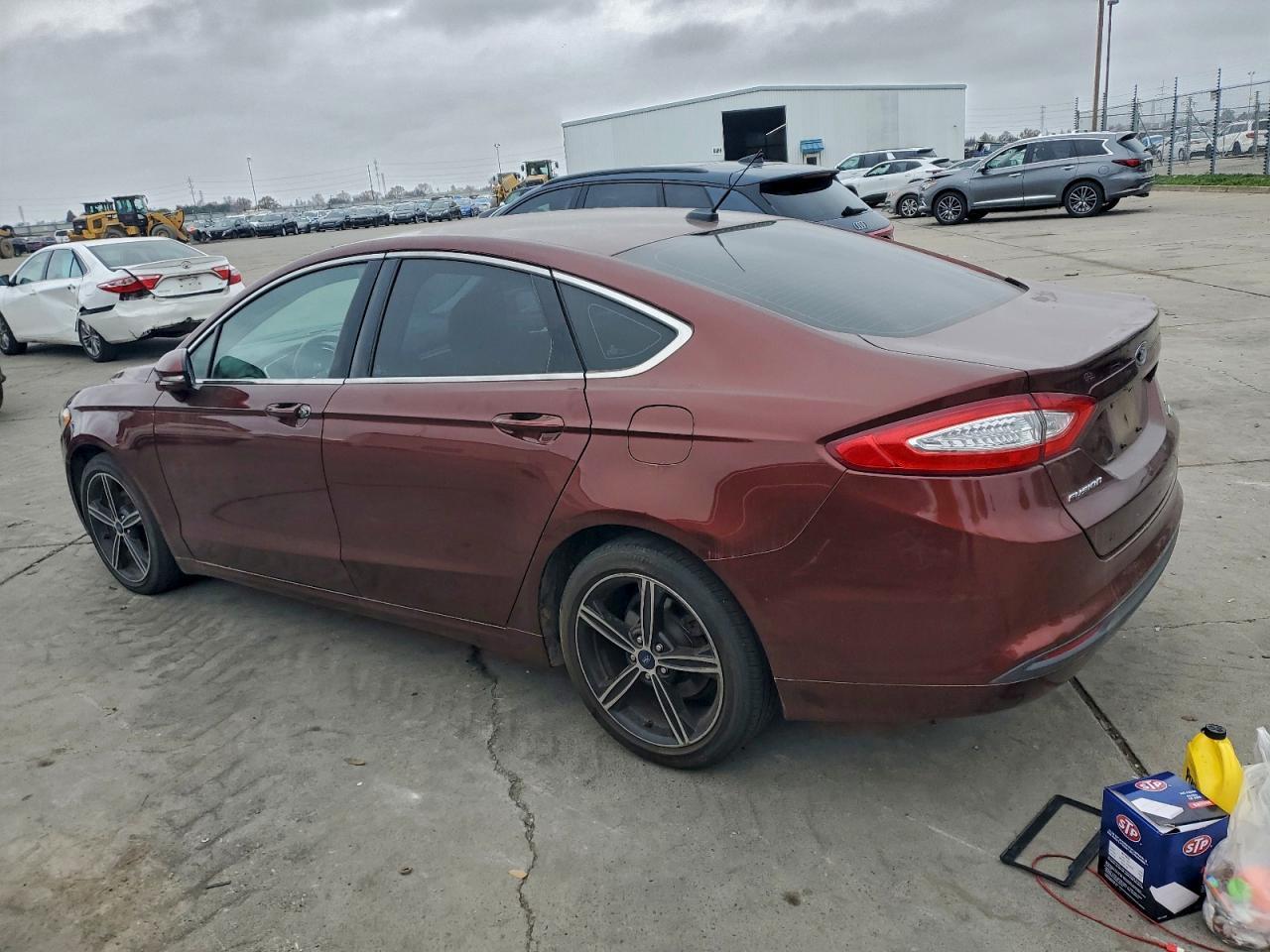 2016 Ford Fusion Se - Image 2