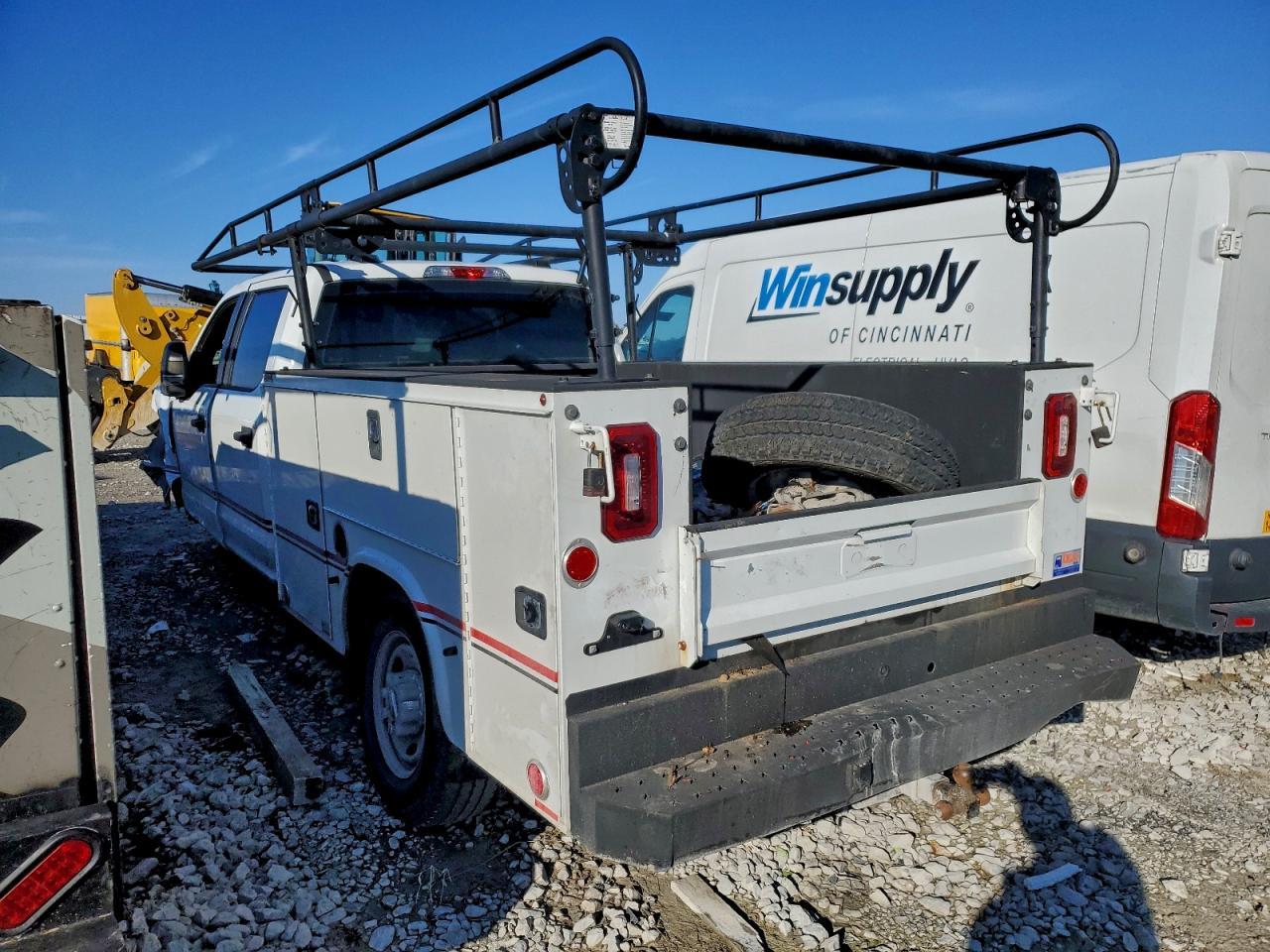 2022 Ford F250 Super Duty - Фото 2