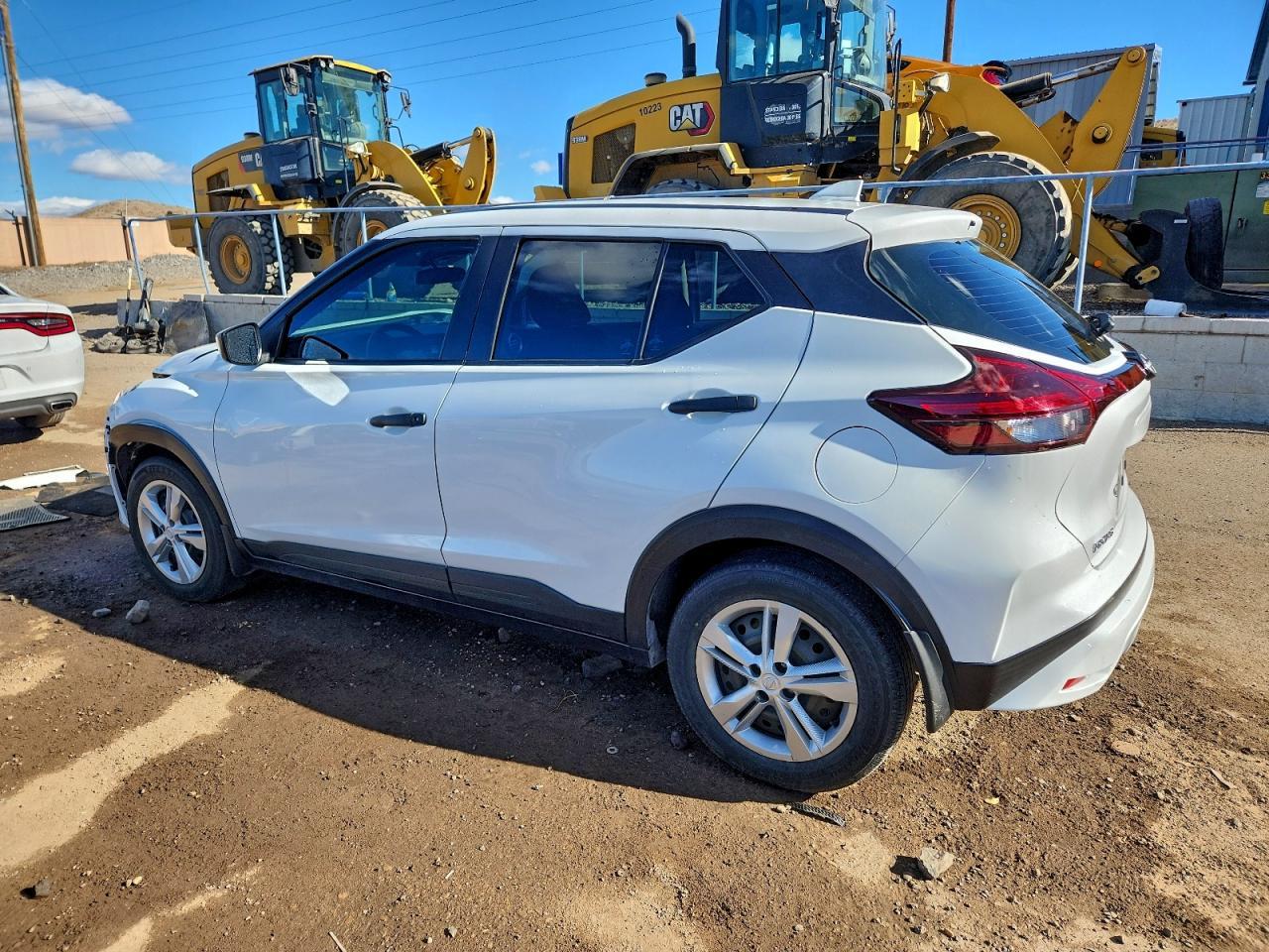 2023 Nissan Kicks S - Фото 2