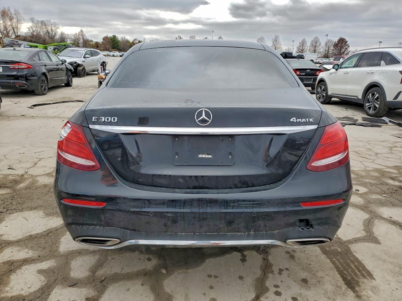 2018 Mercedes-Benz E 300 4Matic - Image 6