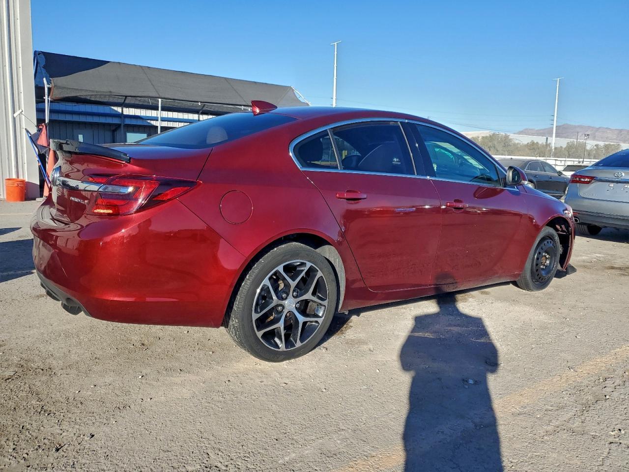 2017 Buick Regal Sport Touring - Фото 3